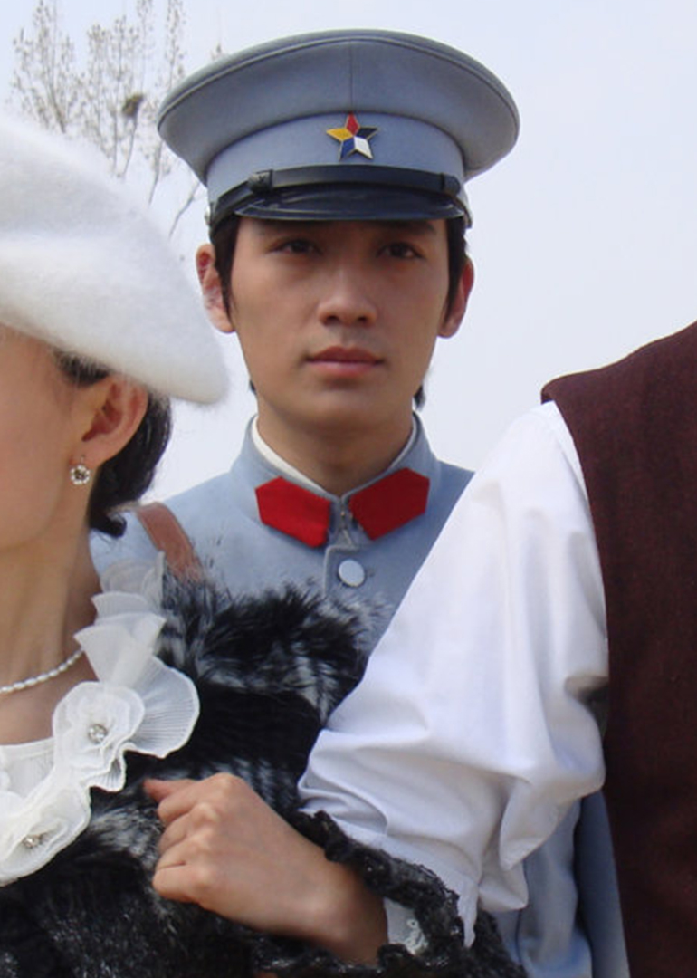 抢来的新娘封面图