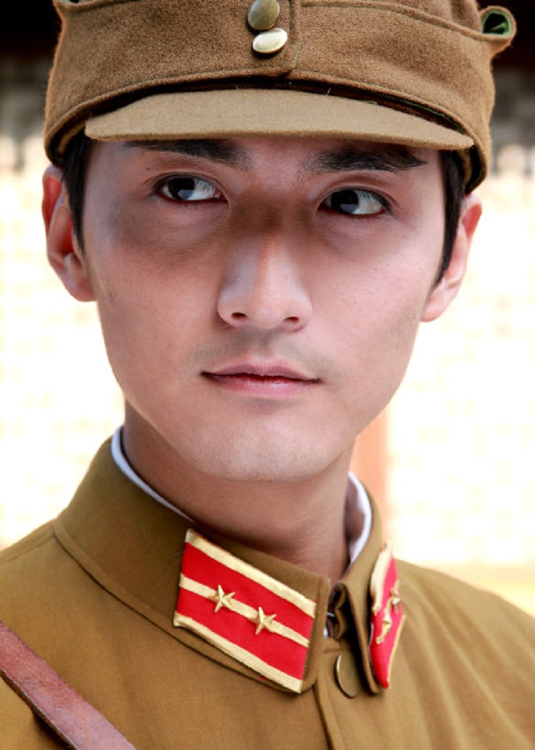 白狼行动封面图