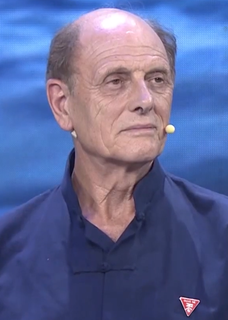 中国正在说封面图