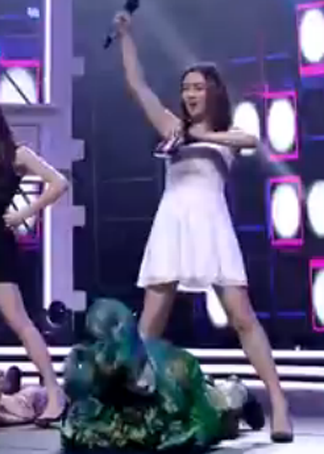 奇舞飞扬封面图